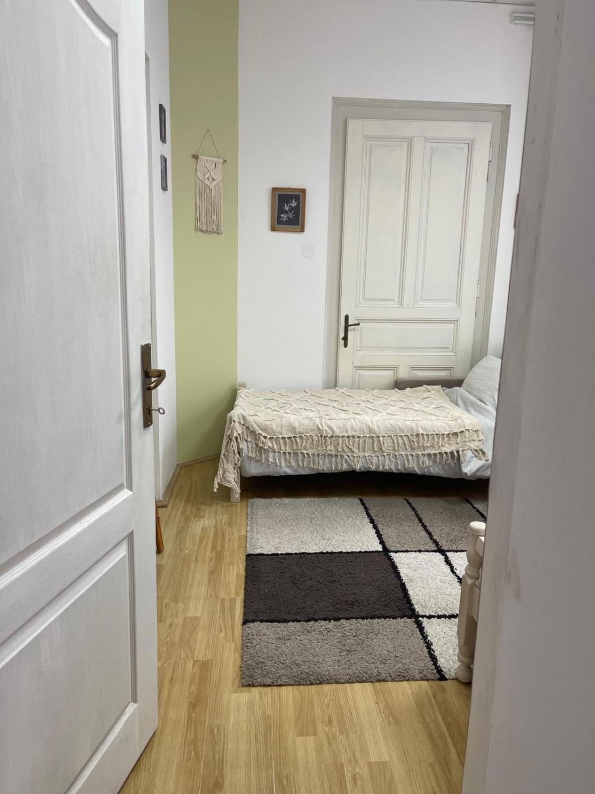 Lennon Apartment Vinkovci Exterior photo